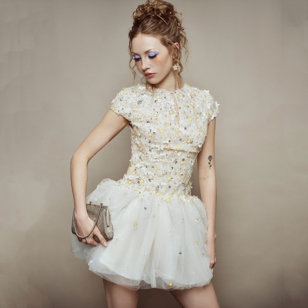 MAVEN - Váy lưới xoè đính kết hoa Rome Dress