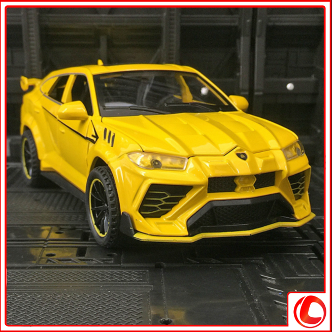 MÔ HÌNH XE TỈ LỆ 1:32 LAMBORGHINI URUS MANSORY VENATUS VÀNG