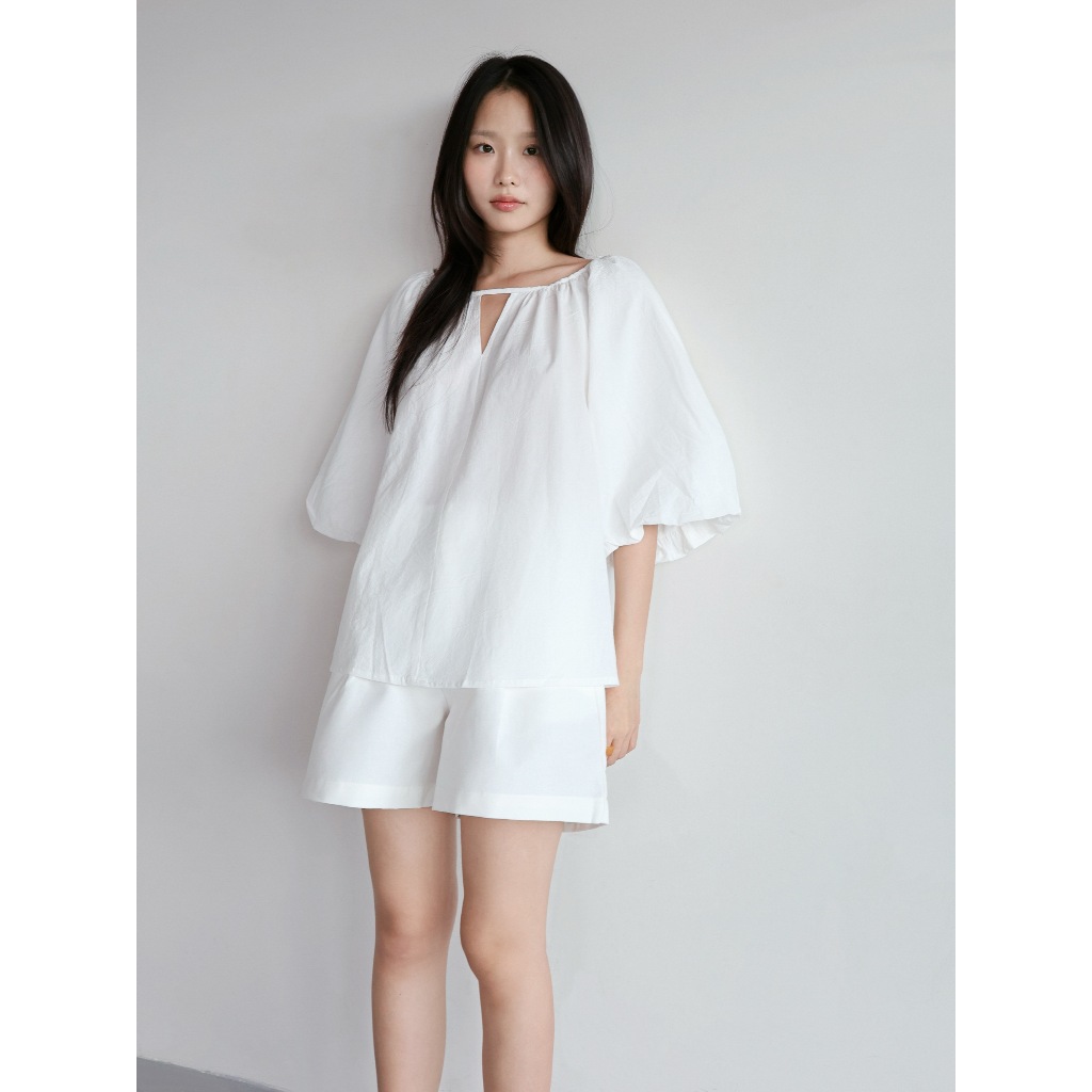 Áo tay lỡ phồng form babydoll | 𝐒𝐎𝐌𝐒 | 𝐎𝐯𝐚𝐥 𝐓𝐨𝐩 | BigBuy360 - bigbuy360.vn
