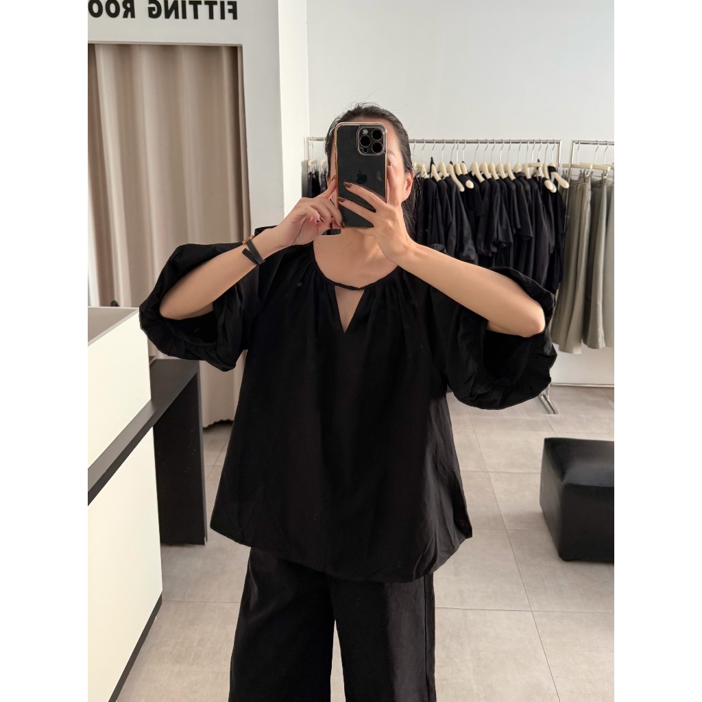 Áo tay lỡ phồng form babydoll | 𝐒𝐎𝐌𝐒 | 𝐎𝐯𝐚𝐥 𝐓𝐨𝐩 | BigBuy360 - bigbuy360.vn