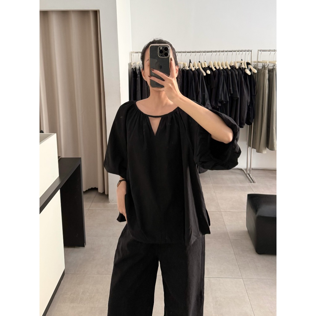Áo tay lỡ phồng form babydoll | 𝐒𝐎𝐌𝐒 | 𝐎𝐯𝐚𝐥 𝐓𝐨𝐩 | BigBuy360 - bigbuy360.vn