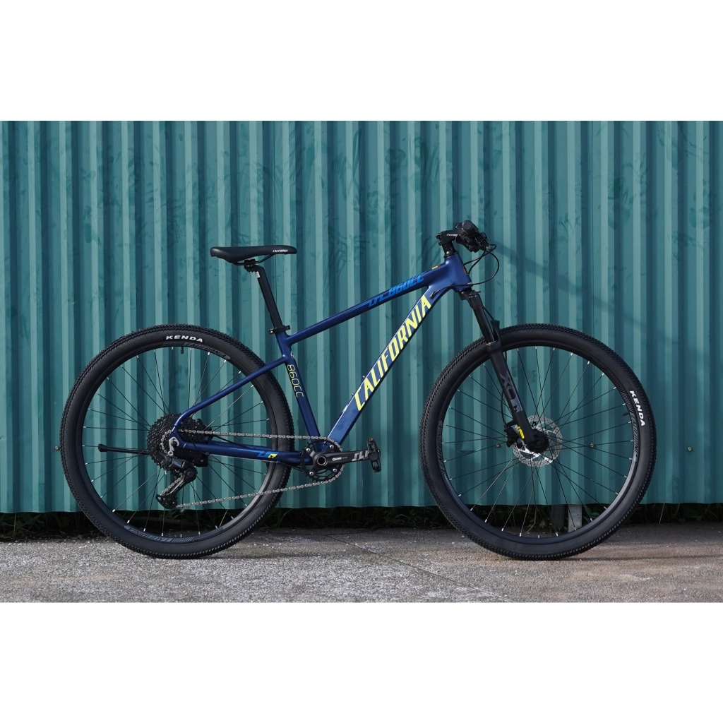 Xe đạp California 860cc 29 inch - Khung nhôm, phanh dầu, trục rỗng, đùm 4 bạc cối thả HG