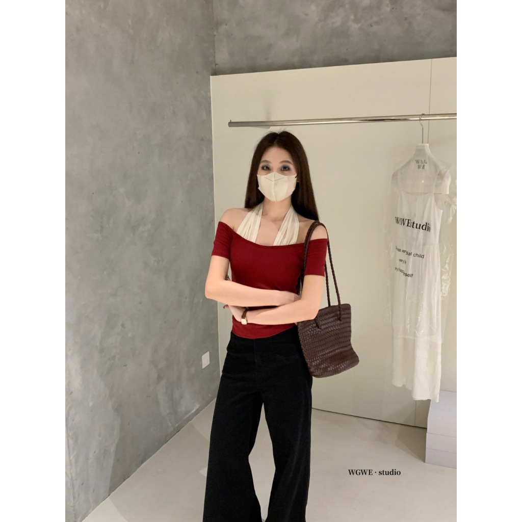 Áo Thun Trễ Vai Nữ WGWE Studio Phối Yếm Ôm Body – Áo Kiểu Hàn Quốc Gợi Cảm Tôn Dáng 9140 | BigBuy360 - bigbuy360.vn