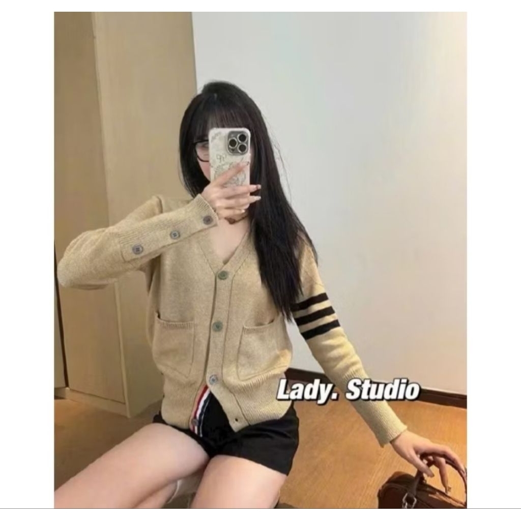Pass áo cardigan