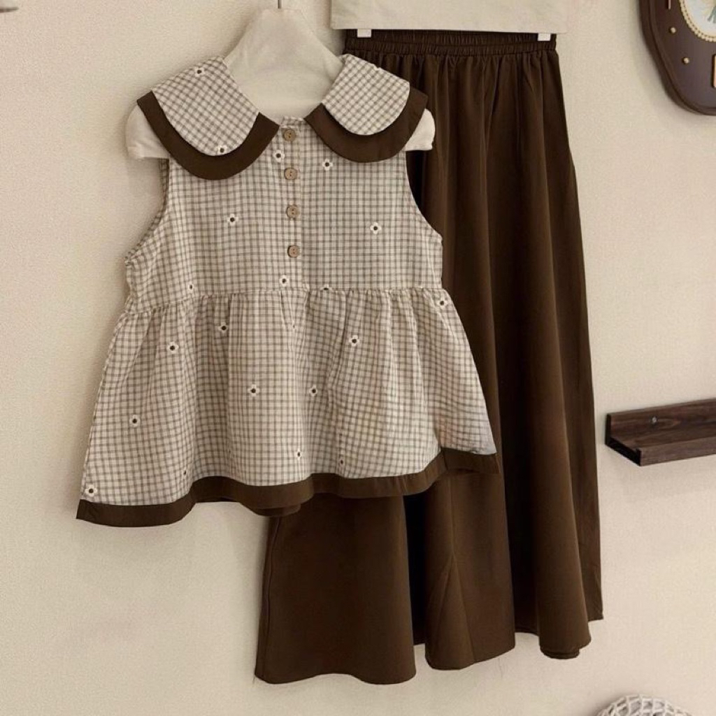 20December - Set thop áo cổ sen sát nách chân váy.