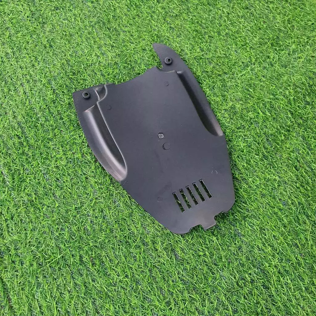 tấm dậy cốp vs ic xe điện 133