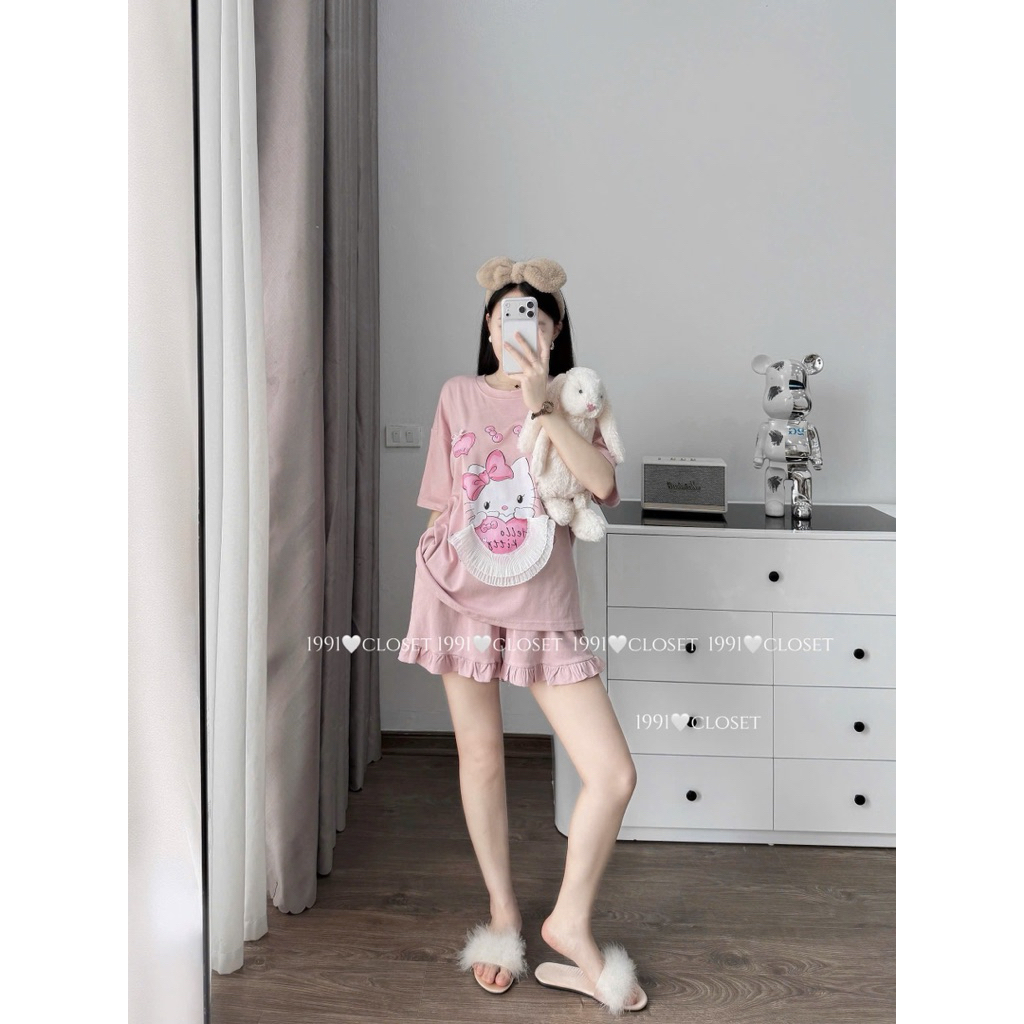 Set Áo Thun In Hình Hello Kitty Kèm Quần HT • Melanie Boutique