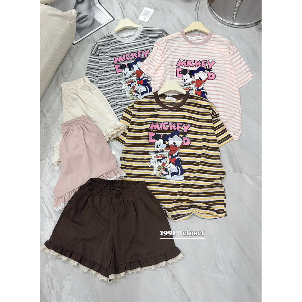 Set Áo Thun Kẻ In Hình Mickey Kèm Quần Viền Bèo HT • Melanie Boutique