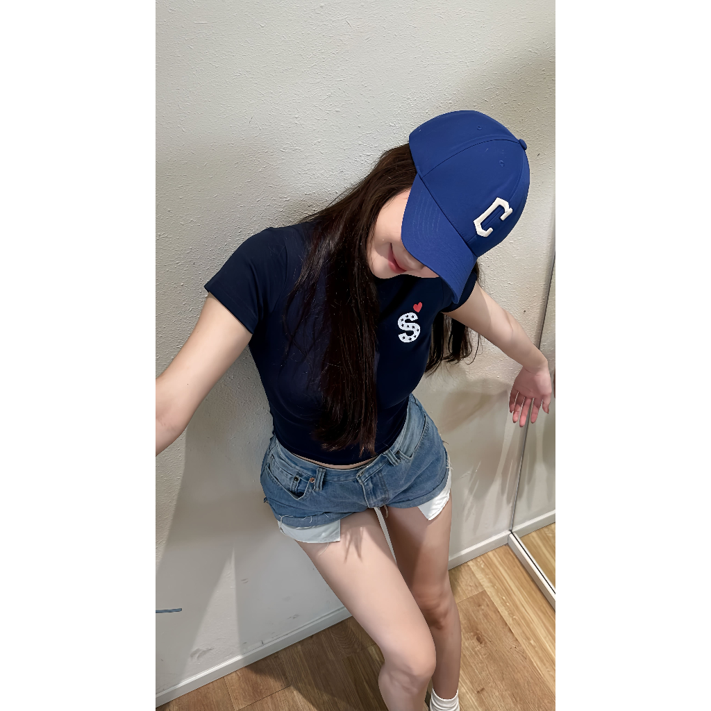 Áo Thun Nữ Ôm Body In SHEART SolidStu Local Brand Nữ Oversize - TS40 | BigBuy360 - bigbuy360.vn