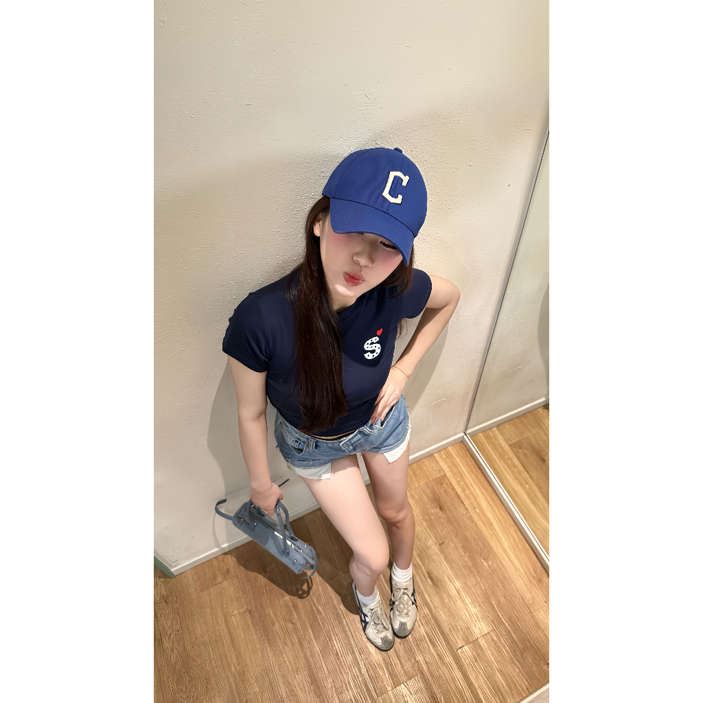 Áo Thun Nữ Ôm Body In SHEART SolidStu Local Brand Nữ Oversize - TS40 | BigBuy360 - bigbuy360.vn