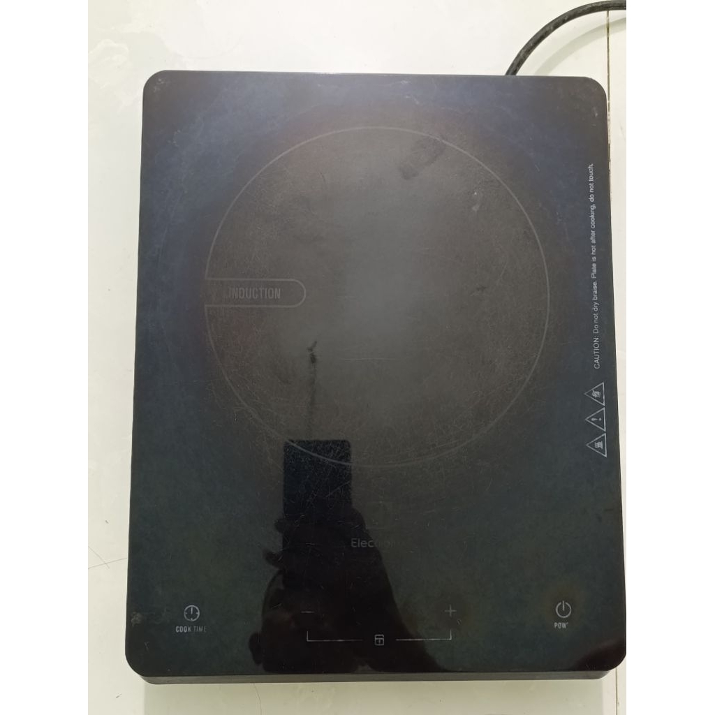 bếp điện từ đơn Electrolux ETD29KC qua sử dụng, bếp khỏe nhanh sôi