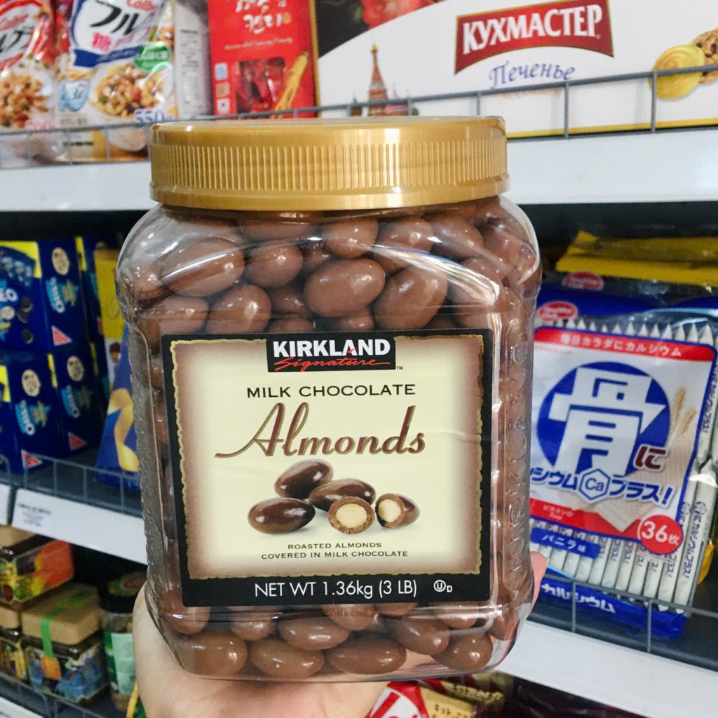 Kẹo Chocolate Kirkland Milk Almonds 1,36kg Mỹ