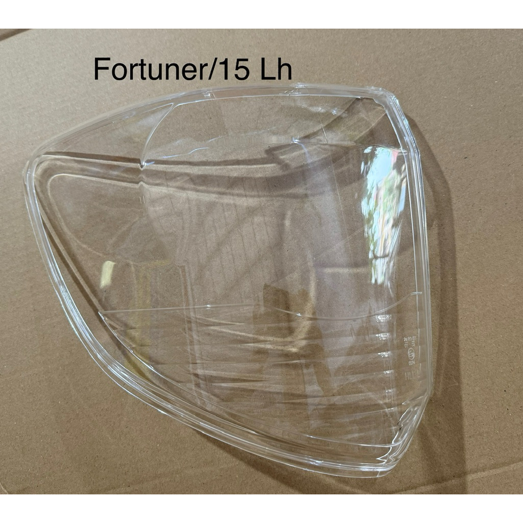 Nắp đèn hậu ngoài Fortuner /2013-2016