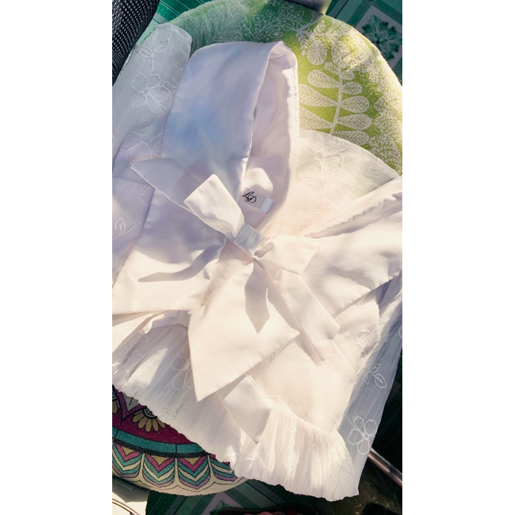 💐👑♻️[✨Newly Items]Designed 💃🏻 White Bow Lace Dress [🎀SONRISA’s MARCH 2️⃣0️⃣2️⃣6️⃣🎇🐎🎆] (Uploading 🚛💌♻