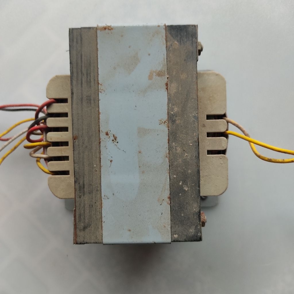 biến áp amply 16 sò tháo máy điện áp 40v 0 40v 15v 0 15v nặng 5.8kg