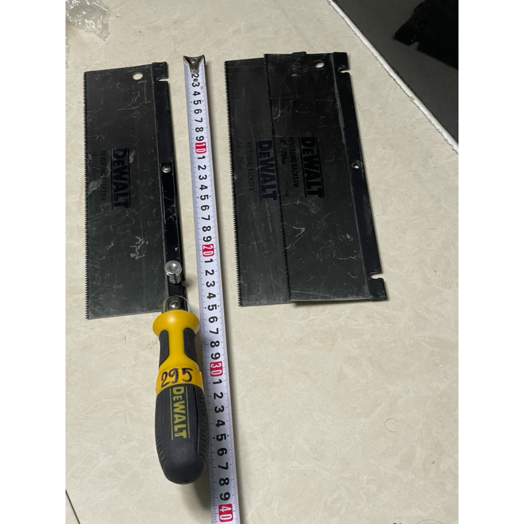 Cưa Dewalt hàng bãi nặng 295g(tặng thêm 2 lưỡi)