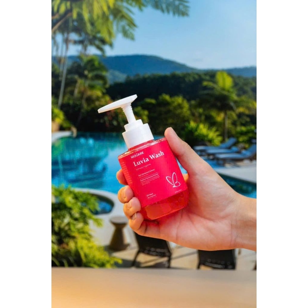 dung dịch vệ sinh Luvia wash