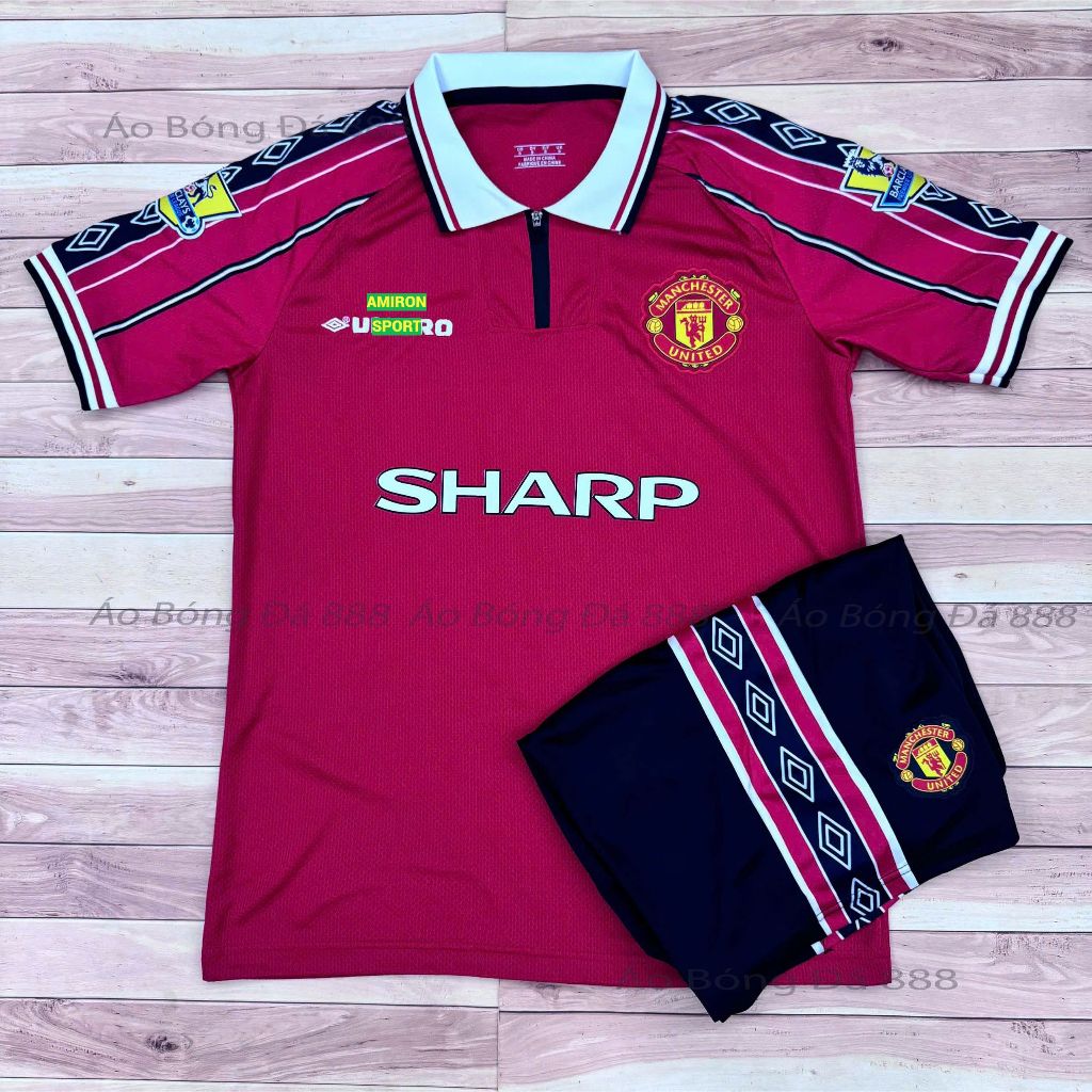 Bộ Quần Áo Bóng Đá CLB Manchester United Sân Nhà 1999 Quần Có Túi, Áo Đá Banh MU Retro - Vải Gai Thá