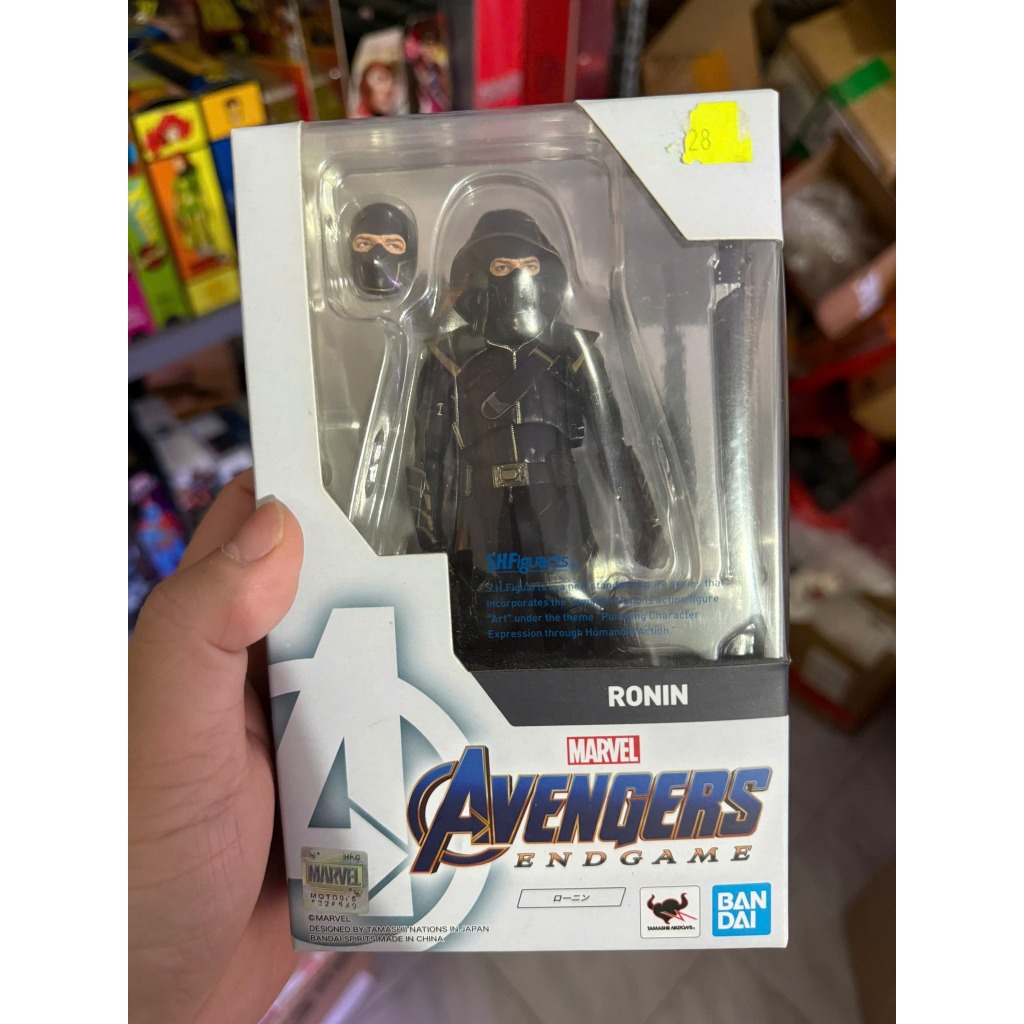 Mô hình SHF Hawkeye Ronin (Avengers: Endgame)