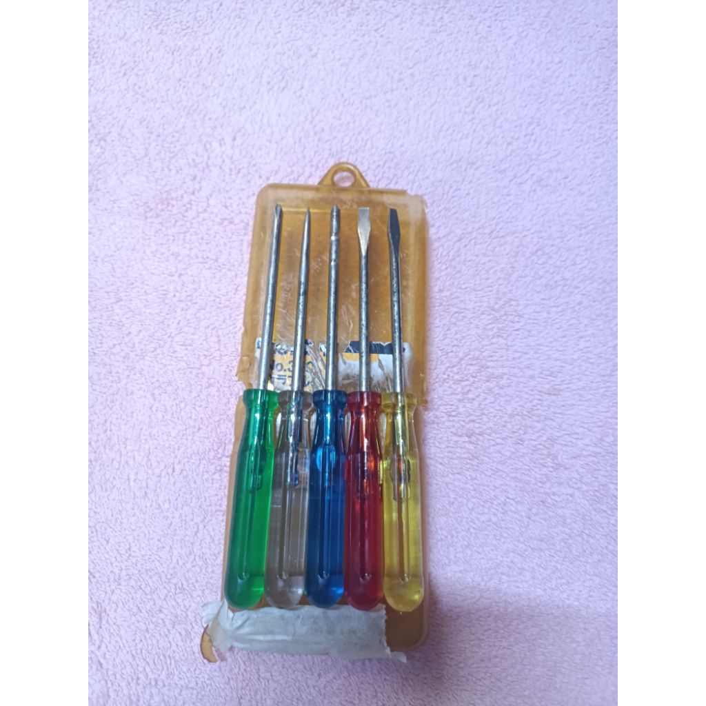 Tua Vít nhật bãi.