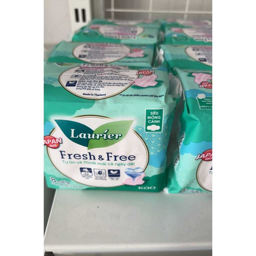 BVS Lauri’er & Kotex siêu mỏng có cánh 8 miếng