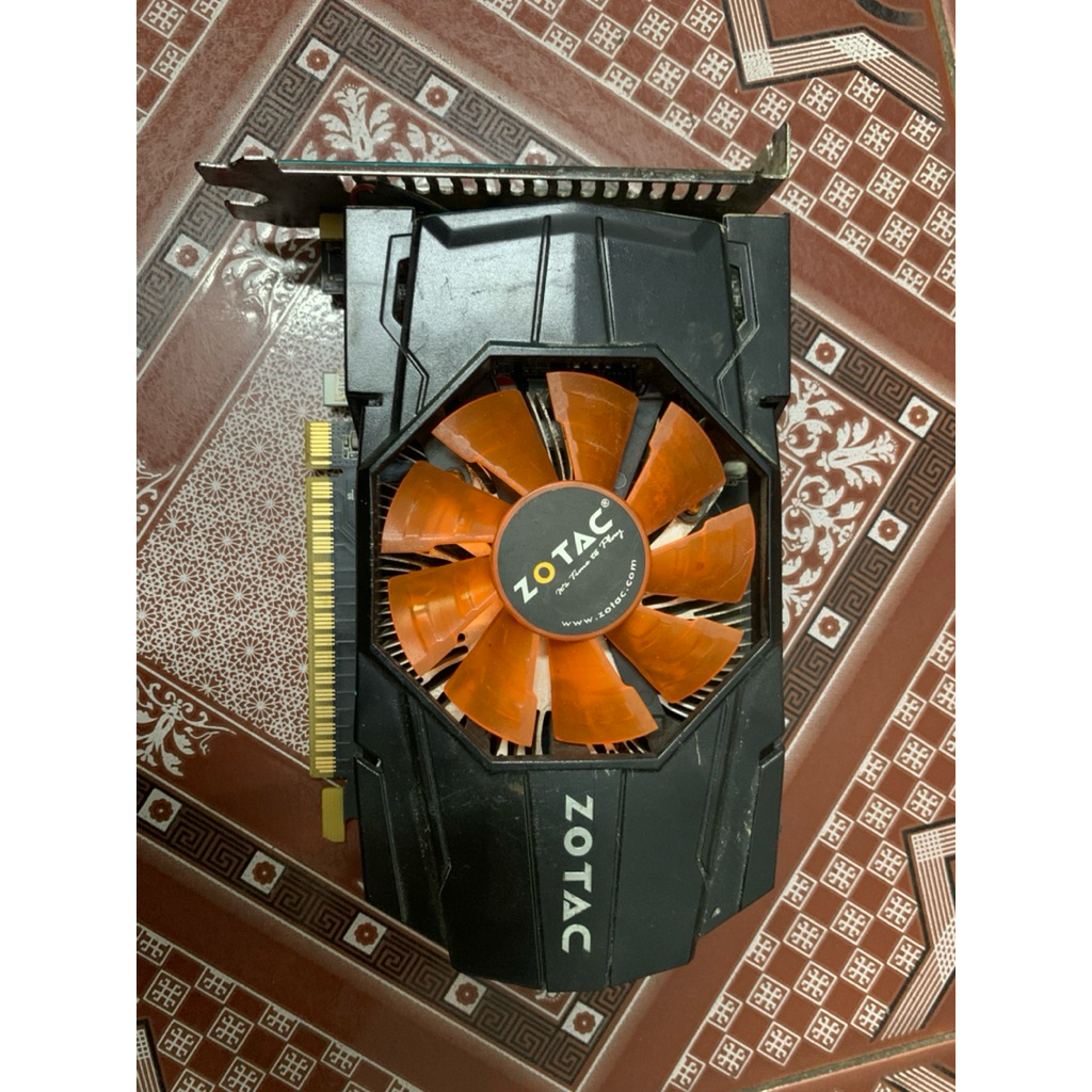 xác card gtx650-1gb như hình đã hỏng