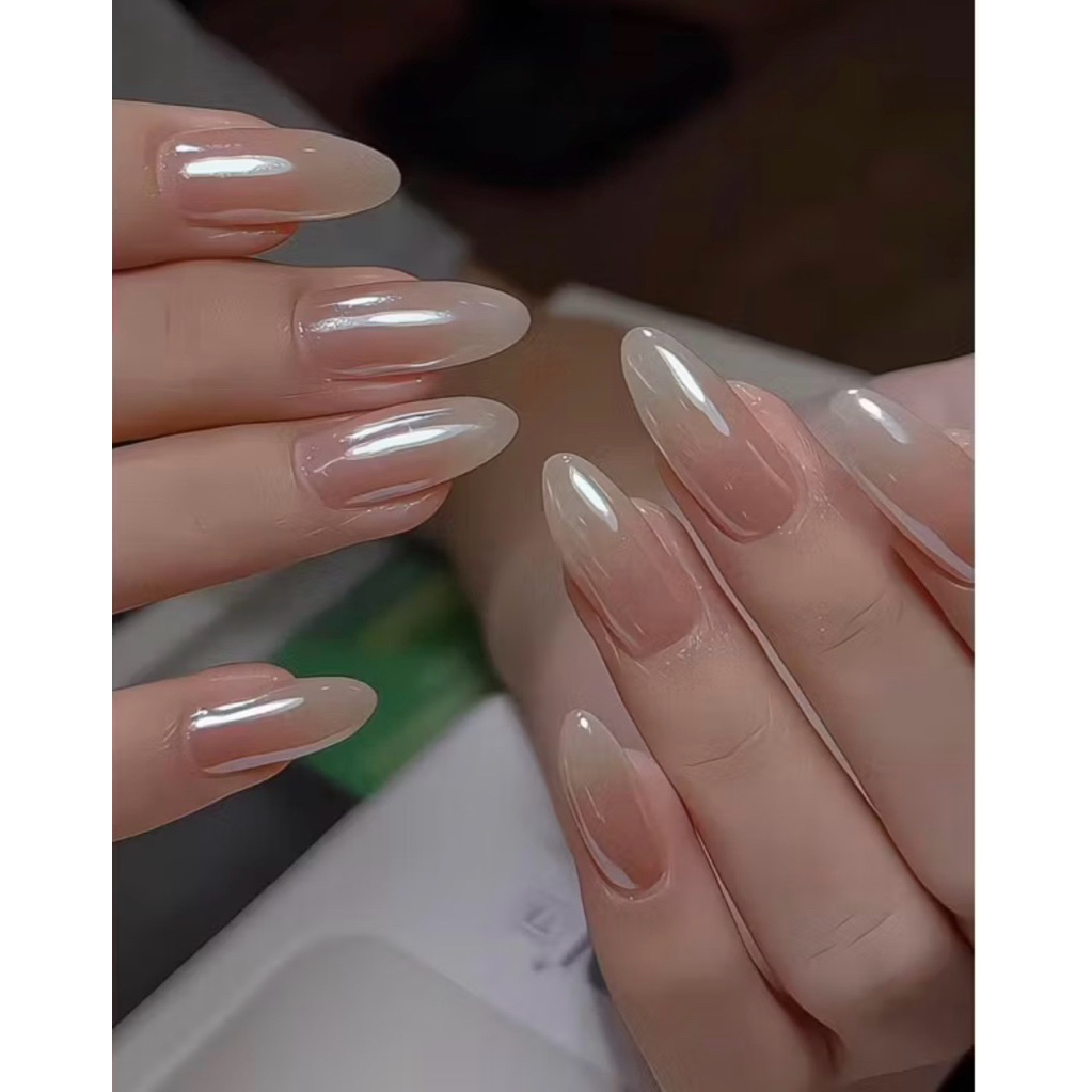 Nailbox thiết kế ombre thạch hồng, thạch gạo tráng gương trong suốt