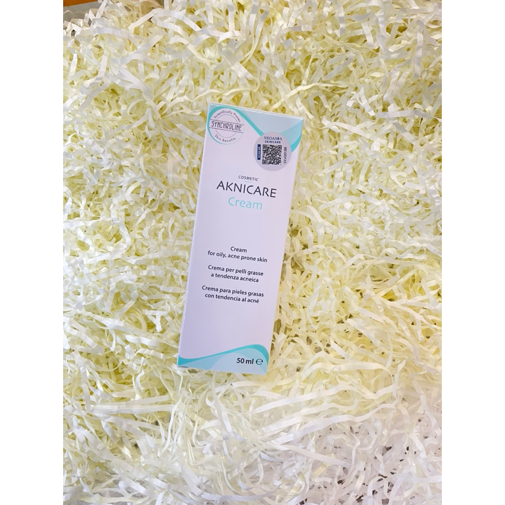 Kem dưỡng da mụn Aknicare cream 50ml