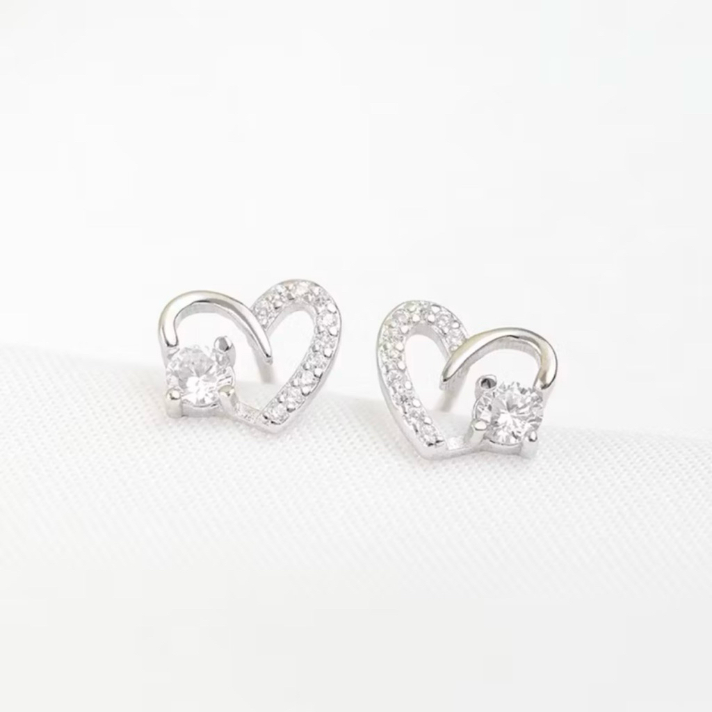 BIG HEART GEM EARING