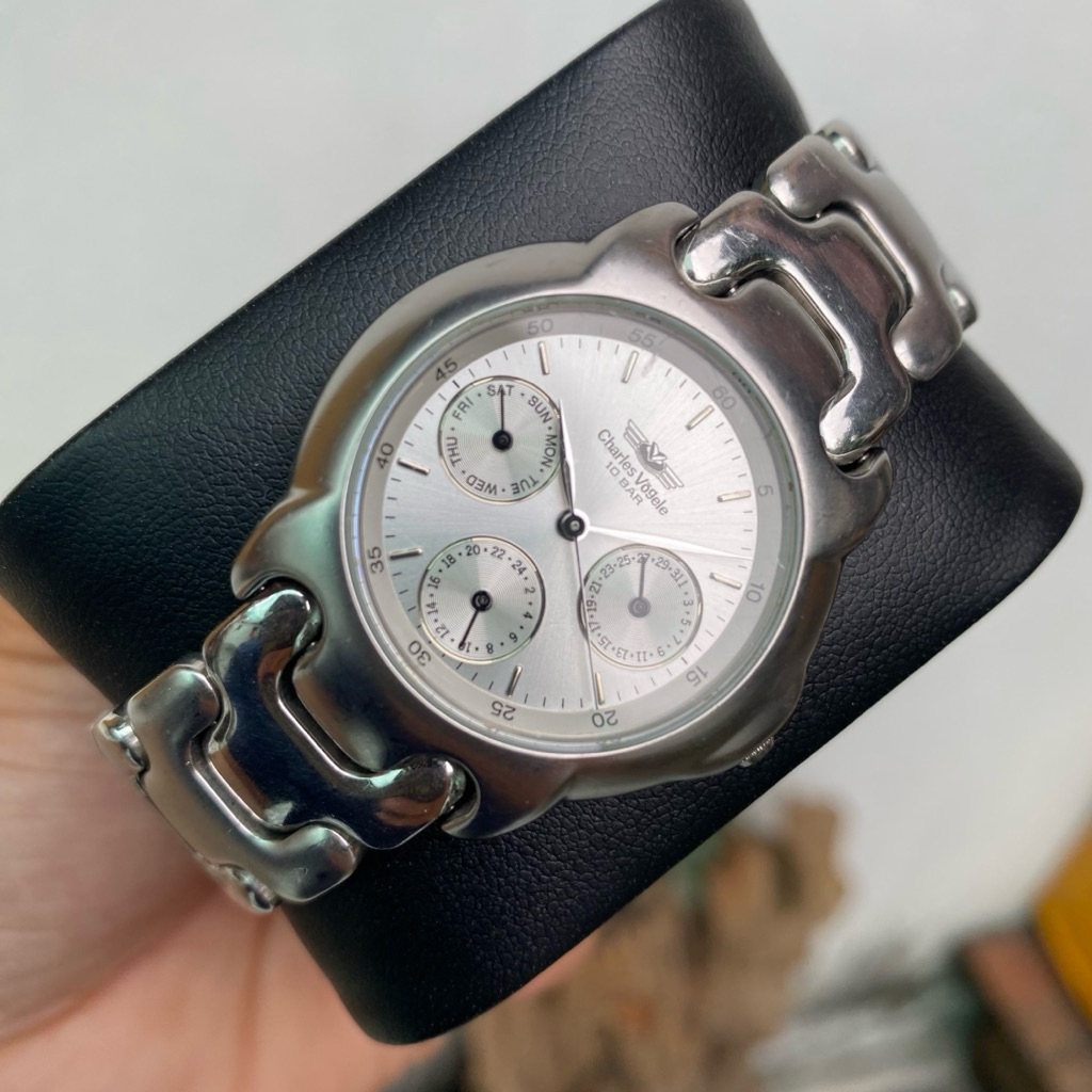 𝗖𝗛𝗔𝗥𝗟𝗘𝗦 𝗩𝗢𝗚𝗘𝗟𝗘 𝗤𝗨𝗔𝗥𝗧𝗭 •Nam size 35