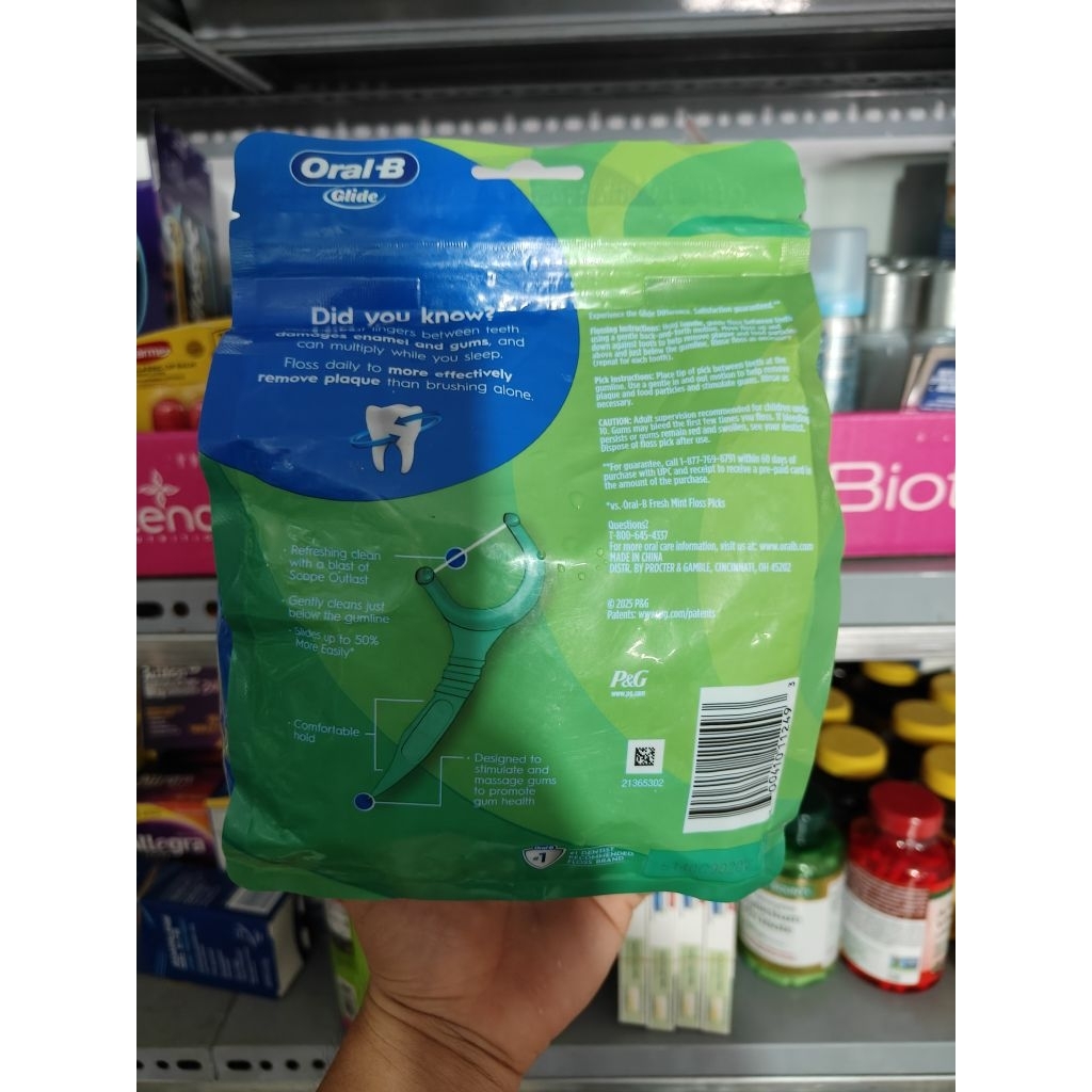 Tăm chỉ nha khoa Oral-B Glide Scope Outlast Floss Picks Mint 300 cái