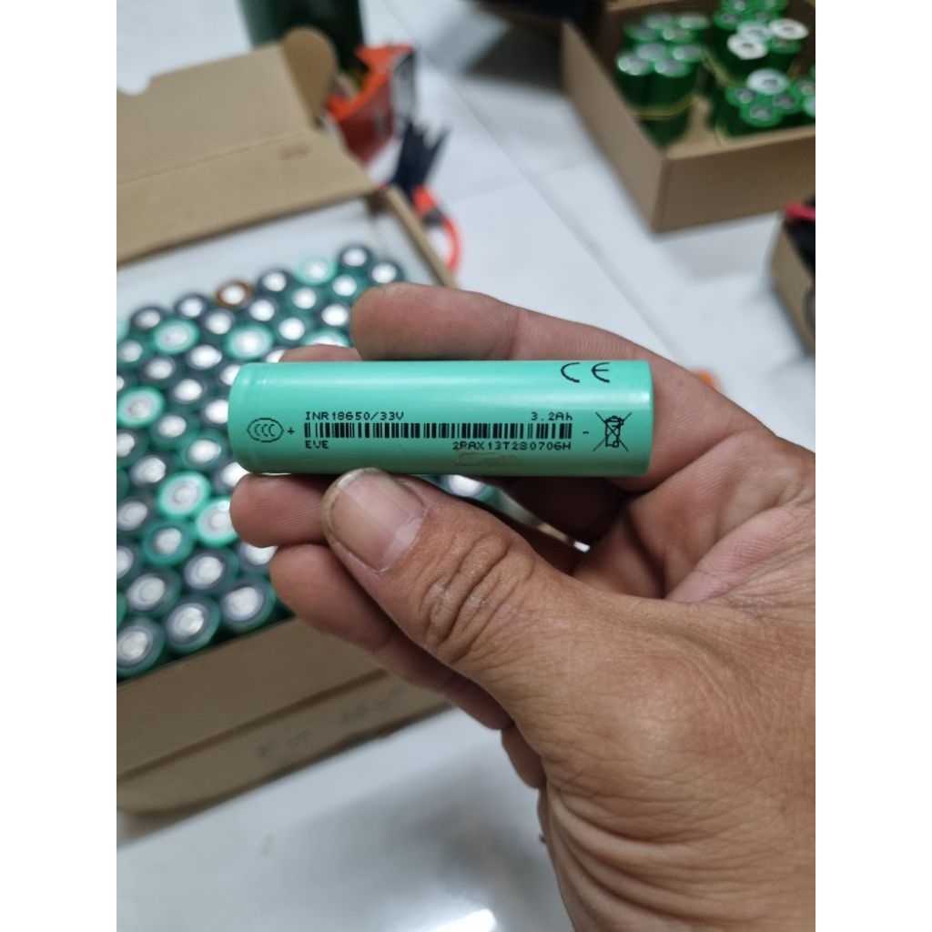 Combo 5 viên pin 18650 eve 33v tháo khối