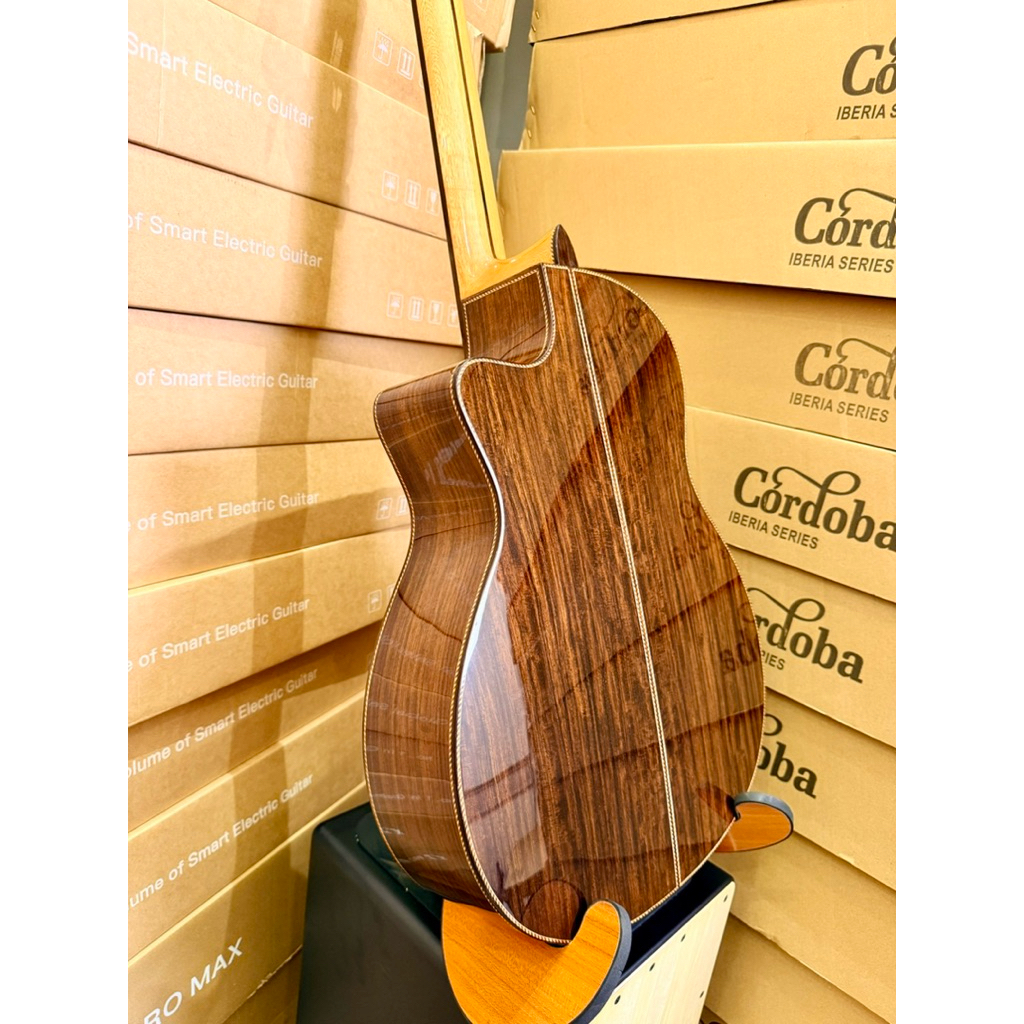 Guitar Ba Đờn C1500 - Cẩm Ấn Classic Full Solid - Dòng cao cấp nhất của Guitar Ba Đờn - Càng chơi âm