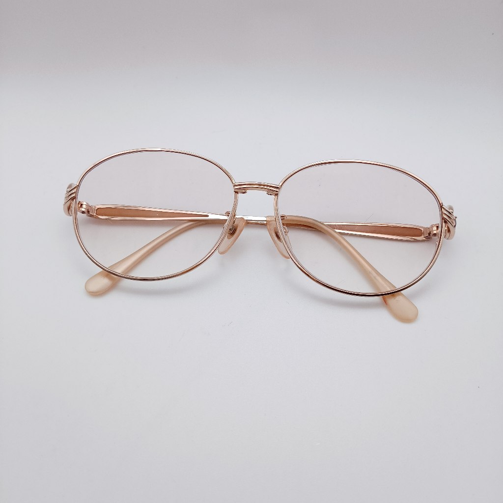 DL40  - Gọng mắt kính màu vàng đính đá đỏ size 135 tròng kính có độ lão đã qua sử dụng