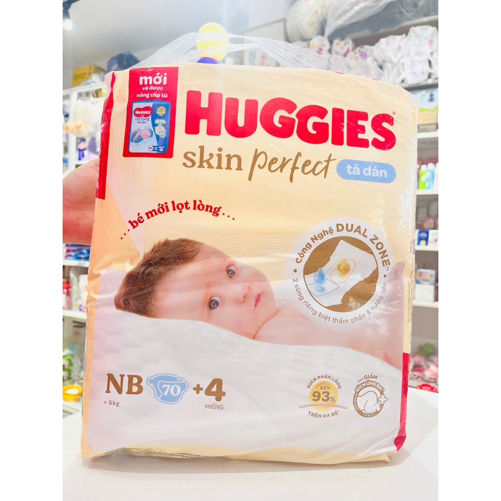 Tá dán lọt lòng huggies vàng nb70+4m