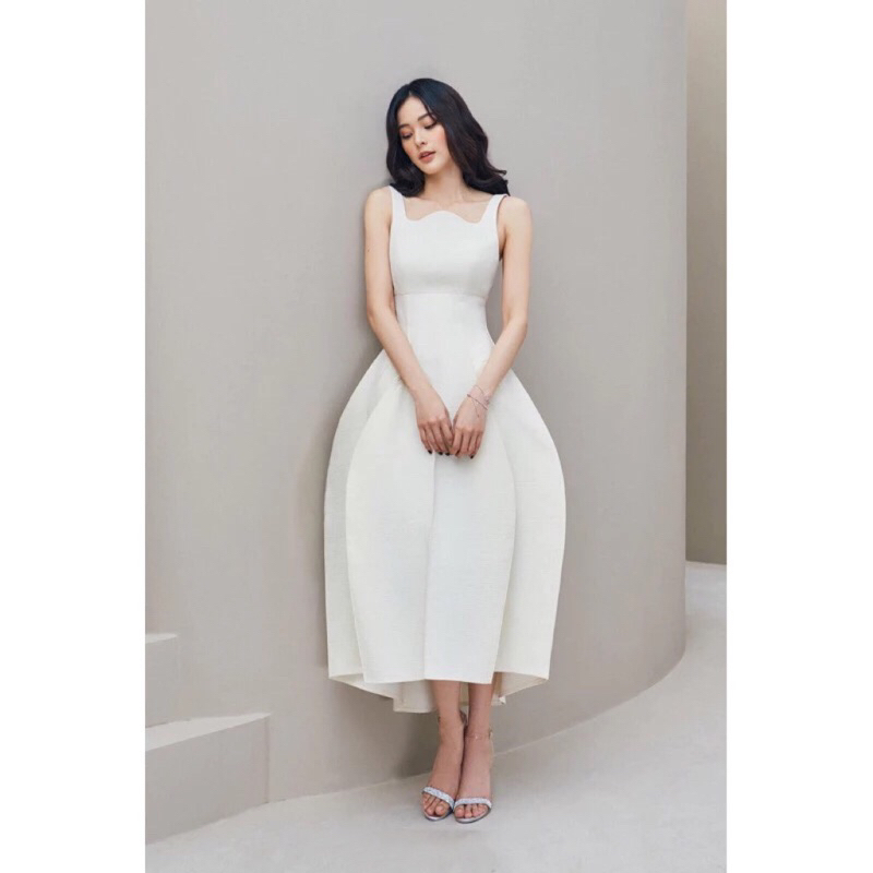 Thanh lý Váy Lane Jt size L màu đen