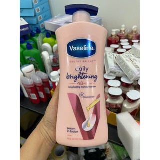 Sữa dưỡng thể dưỡng trắng da Vaseline 725ml