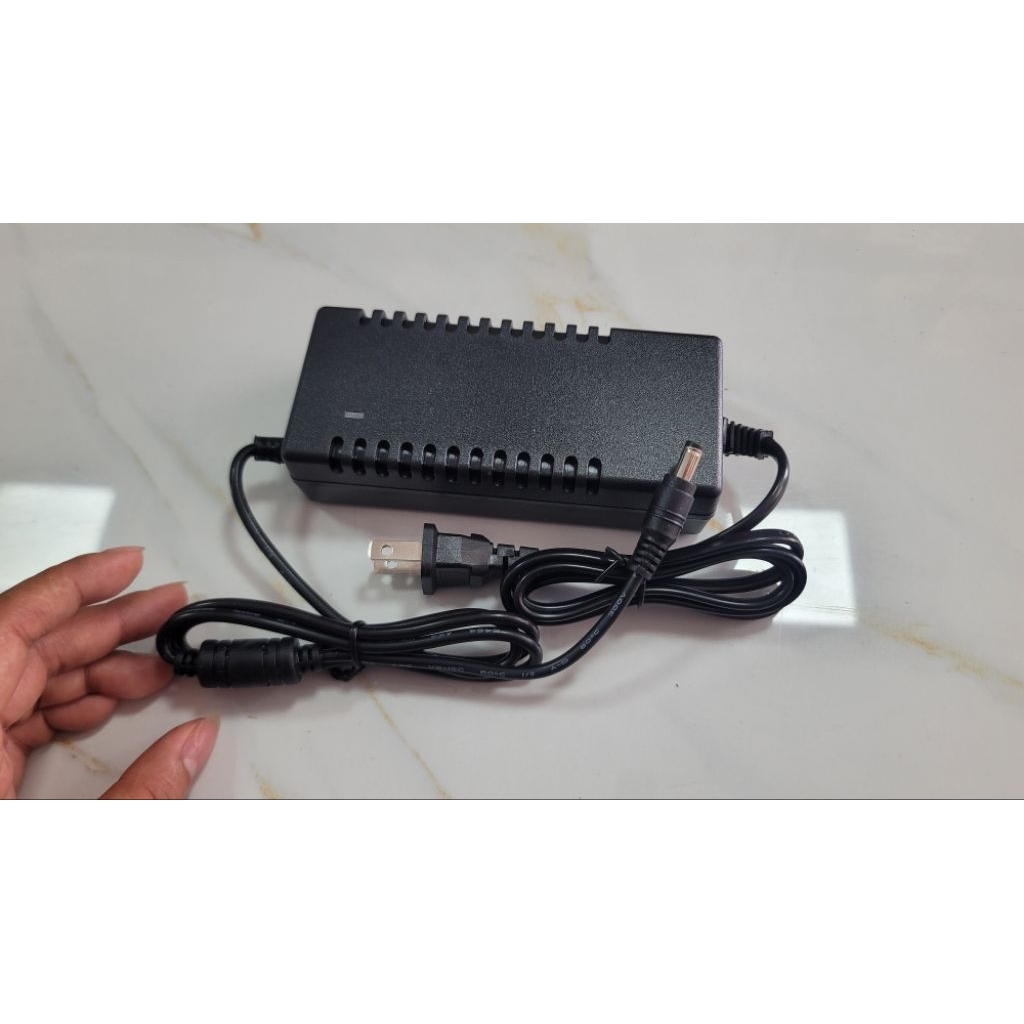 Sạc pin máy khoan 21V Pin Lithium 5S 3.7V 21V 3A Jack DC tự ngắt khi đầy