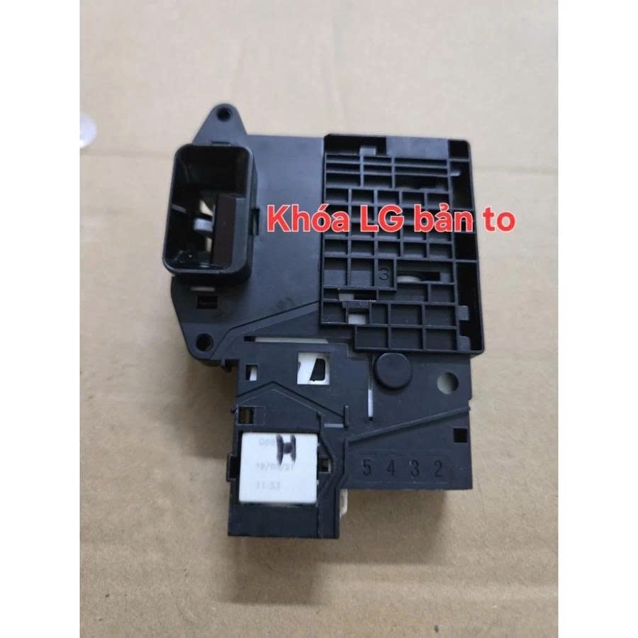 Công tắc khóa cửa máy giặt LG FC1475N5W2 cửa trước, lồng ngang