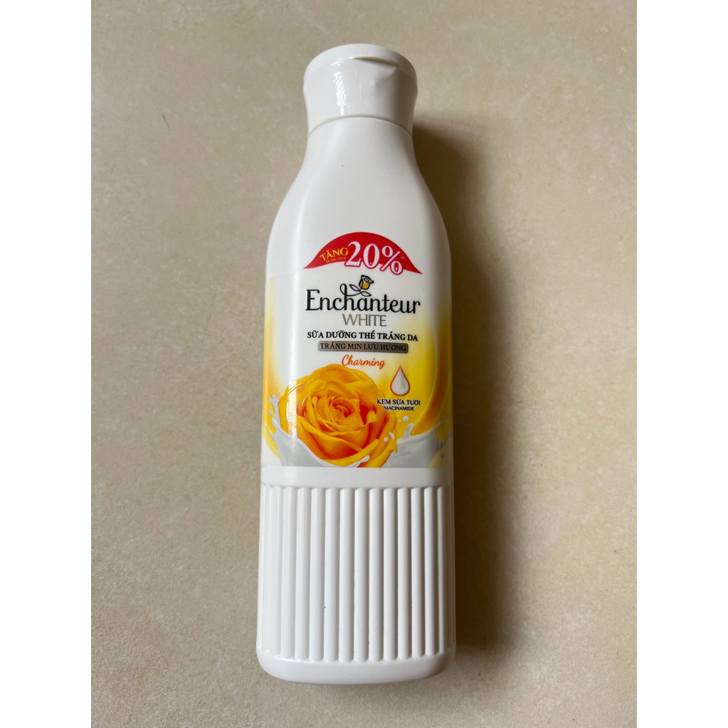 Dưỡng thể trắng da Enchanteur 200g