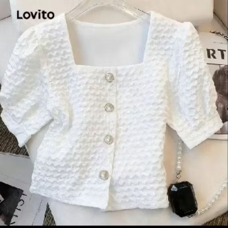 Lovito Áo sơ mi nữ trắng cài cúc cổ vuông tay phồng kết cấu tổ ong.