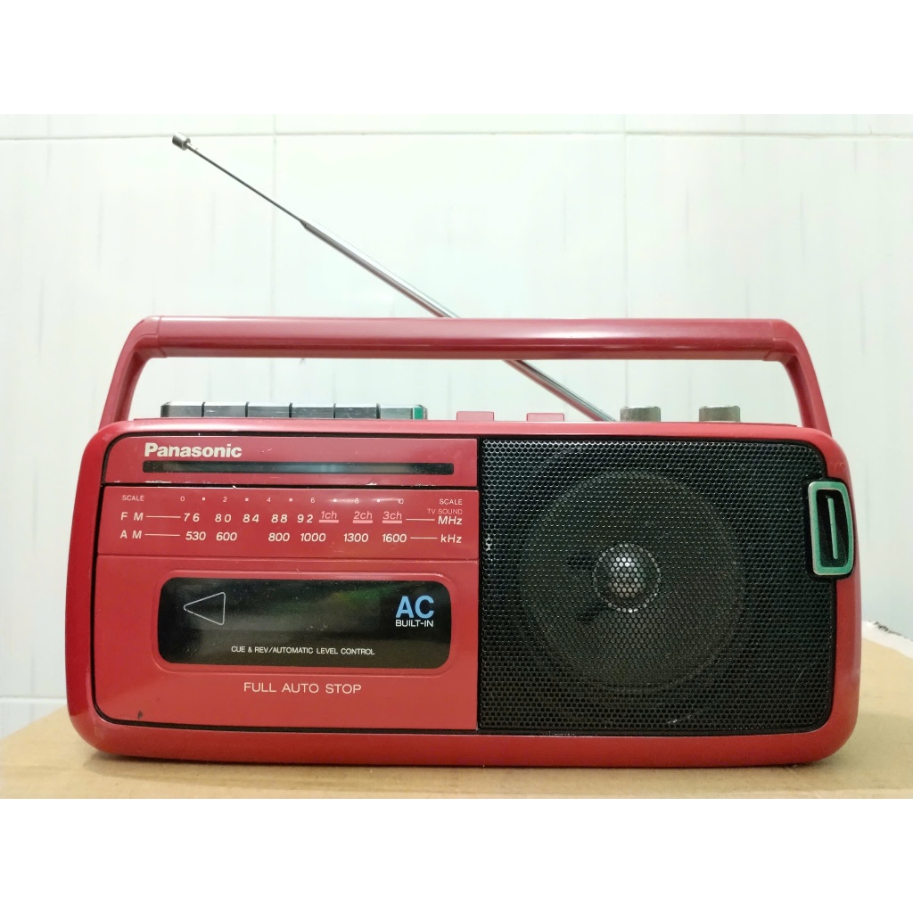 Radio cassette Panasonic RX-M50 MÀU ĐỎ ỚT đồ cũ nghe hay ok 100%
