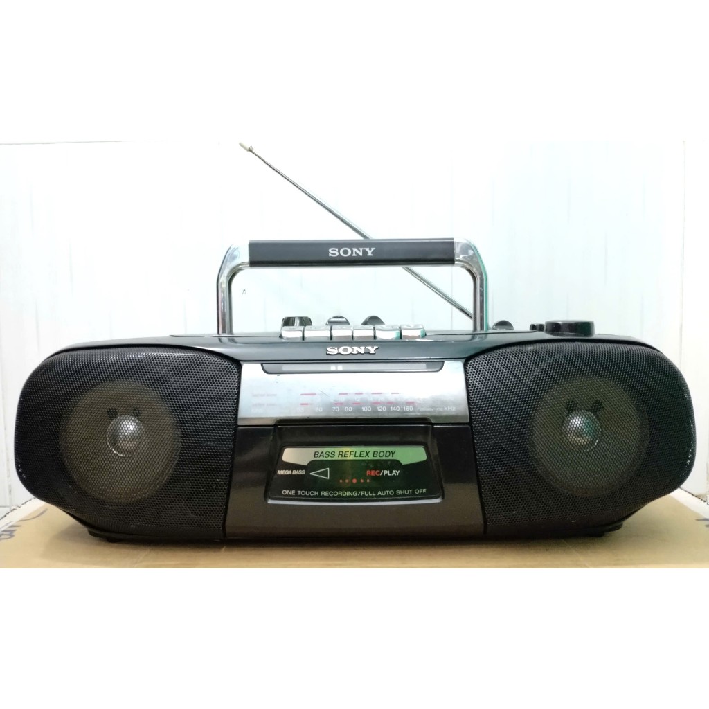 Radio cassette Sony CFS-B5S đồ cũ nghe hay ok 100%