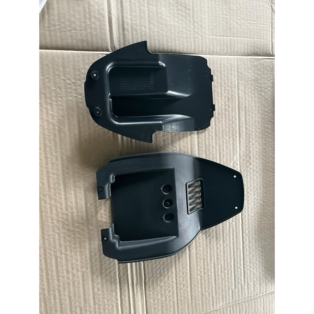 Tấm đậy ic , nhựa lót cốp xe điện M133