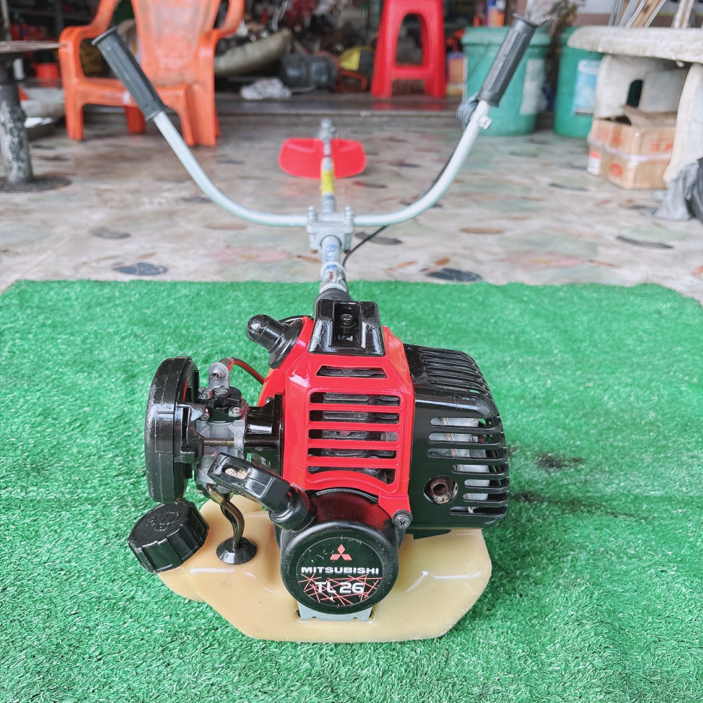 (3) Máy cắt cỏ 2 thì MITSUBISHI TL26 Nhật Bãi, nòng 33li, 26cc, chế 2 kim, bền, lợi xăng, 4.5kg