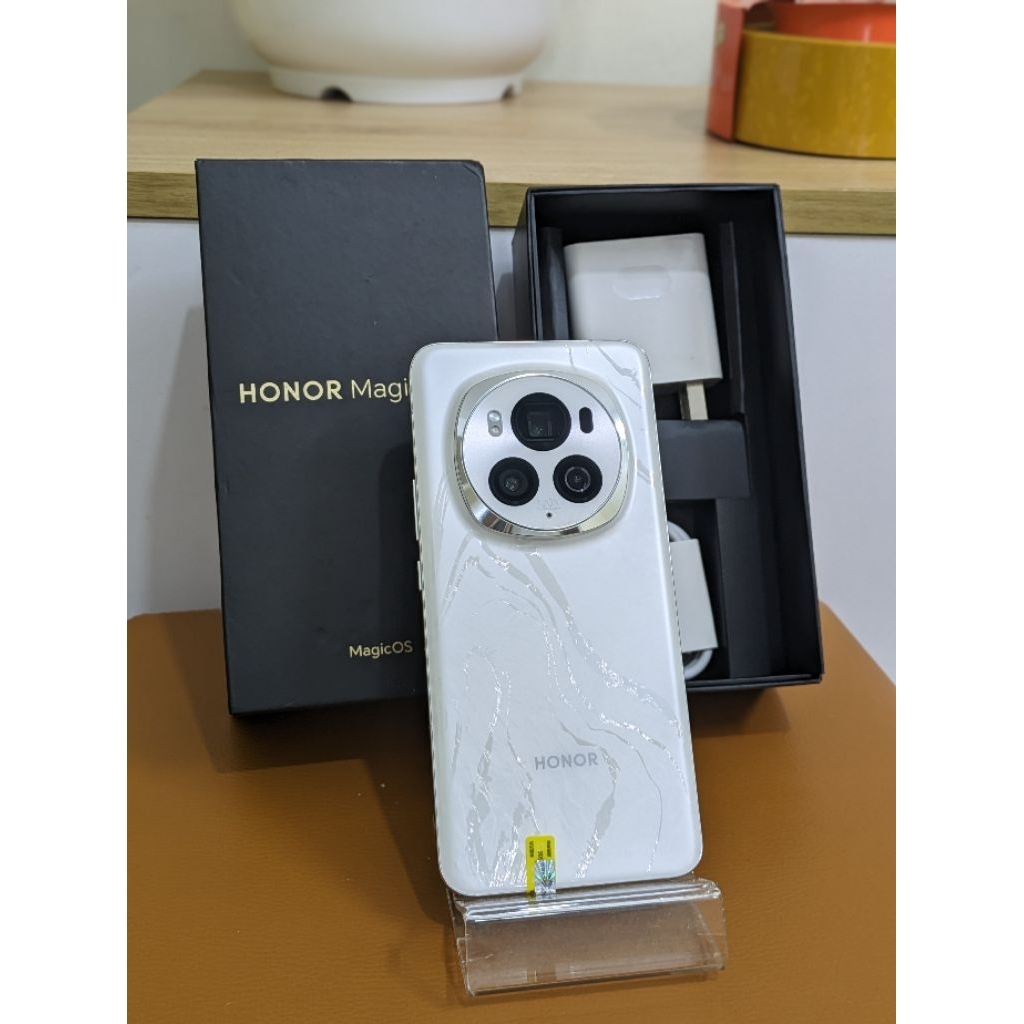 Honor Magic6 Pro 16/512 like new full box