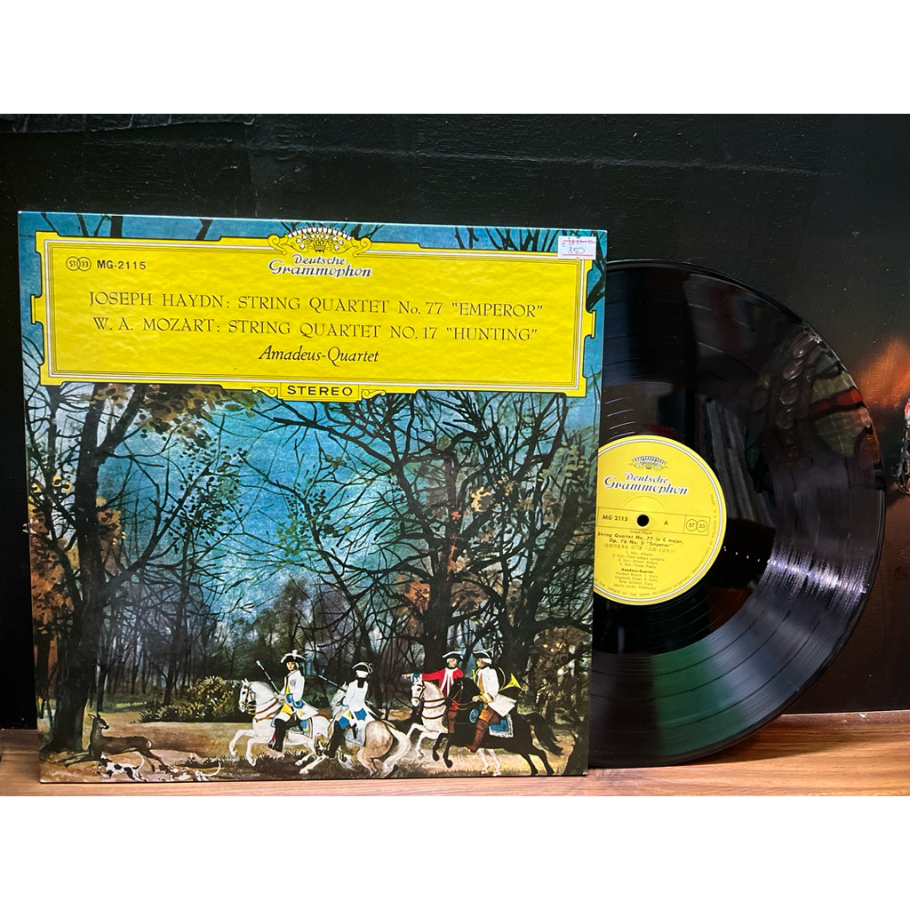 Đĩa than vinyl nhạc Cổ điển : Haydn*/ Mozart* - Amadeus-Quartett – Kaiserquartett (Emperor) / Jagdqu