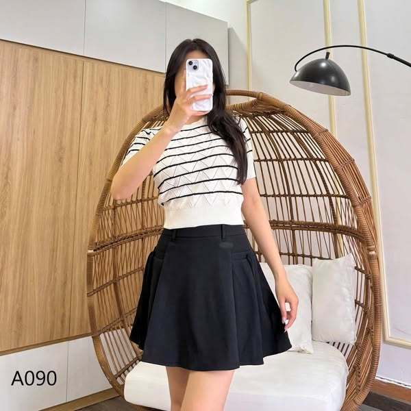 Vis Store - Áo len cộc tay họa tiết sọc form ôm