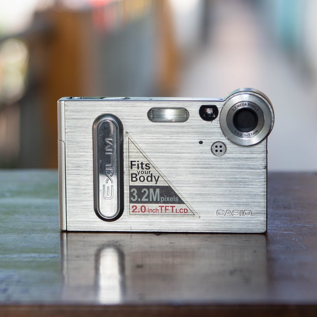 Casio Exilim EX-S3 [Digital|Compact]