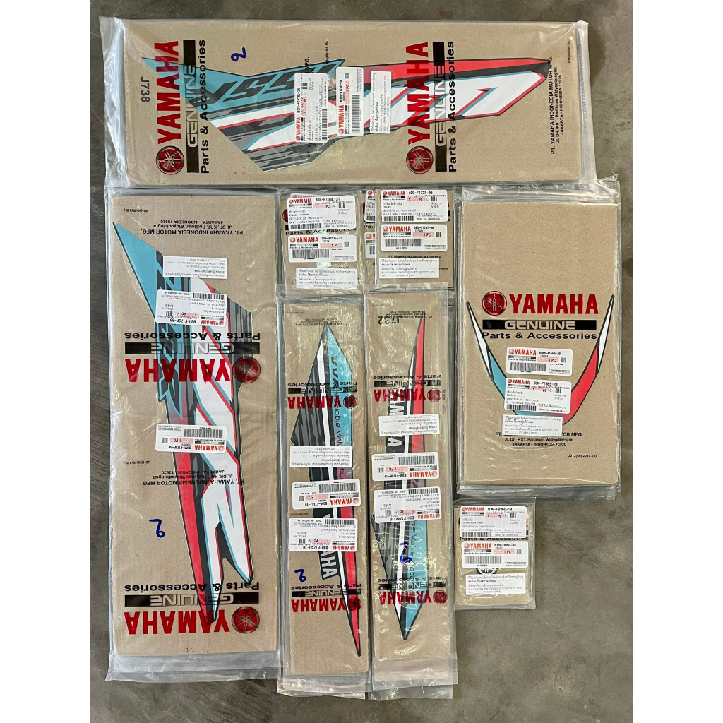 TEM LOGO ỐP NHỰA ĐẦU ĐÈN TIKTOK WR155 B3M-F836D-10